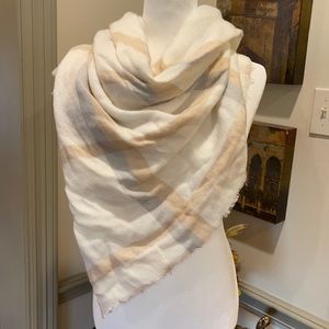 NWT Lauren Conrad Blanket Scarf